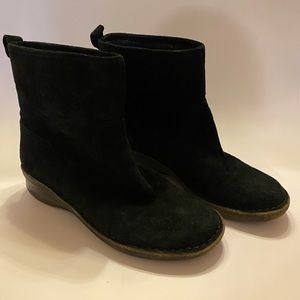 Nine West black boots